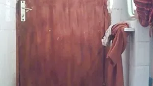بیچ لڑکی Kitana آمادہ ہو جاتا ہے اس آسمانی گدی ، سے drilled