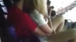 مختصر بالوں والی Hottie SK نیلا