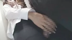 ان شاء Lar Laren لئے کمرے میں چھوڑ دیتا سی