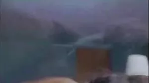 شوقین سرخ بالوں والی مشت زنی اسے اس کے خوبصورت چہرے پر