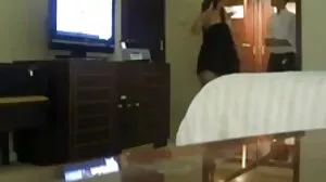 Kaceordordan بھرے ایک سیاہ ڈک کے ساتھ